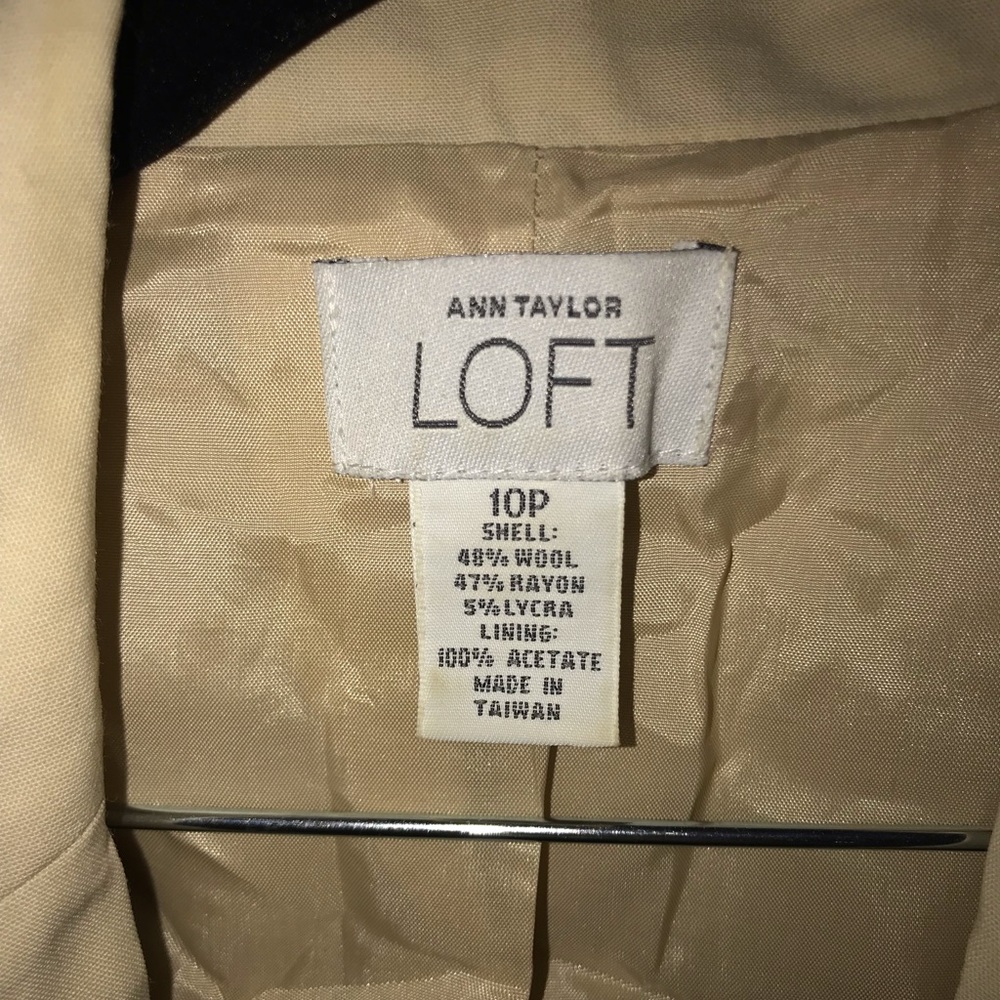 Beige Short Blazer - image 4